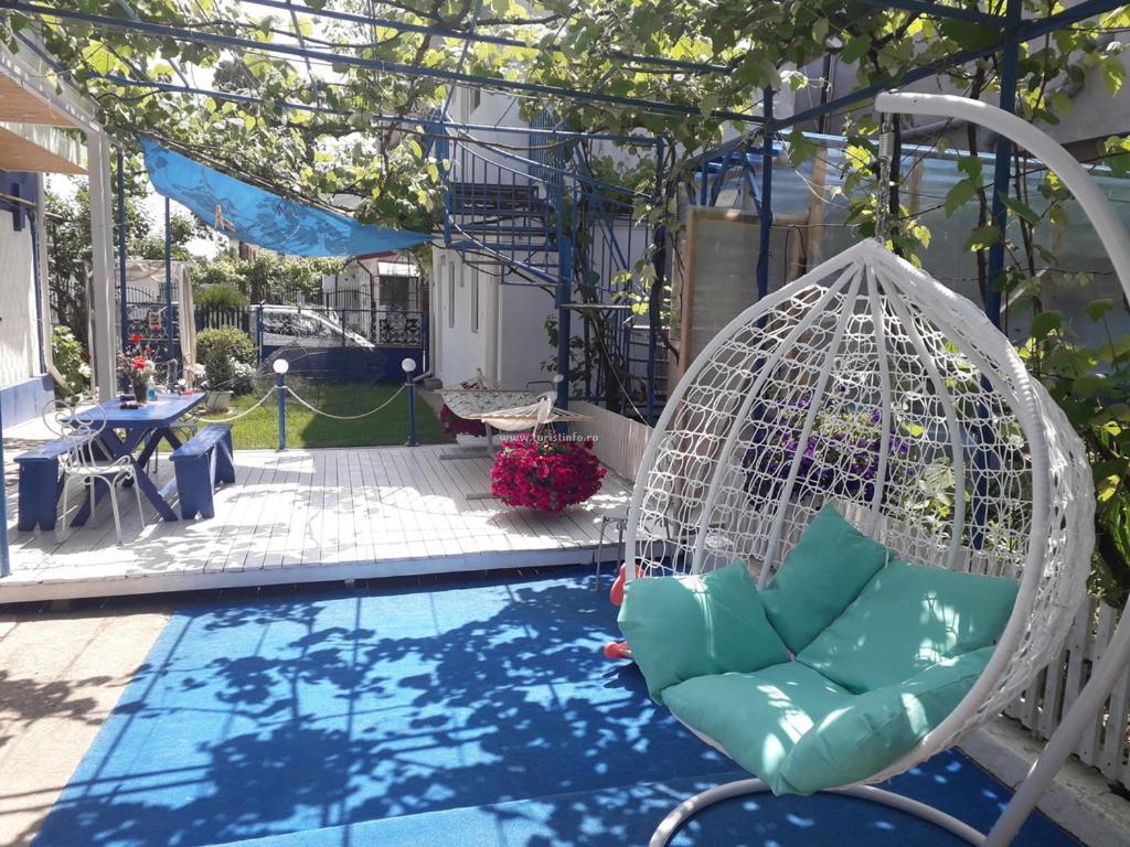 Casa Babica Guesthouse คอสติเนช ภายนอก รูปภาพ