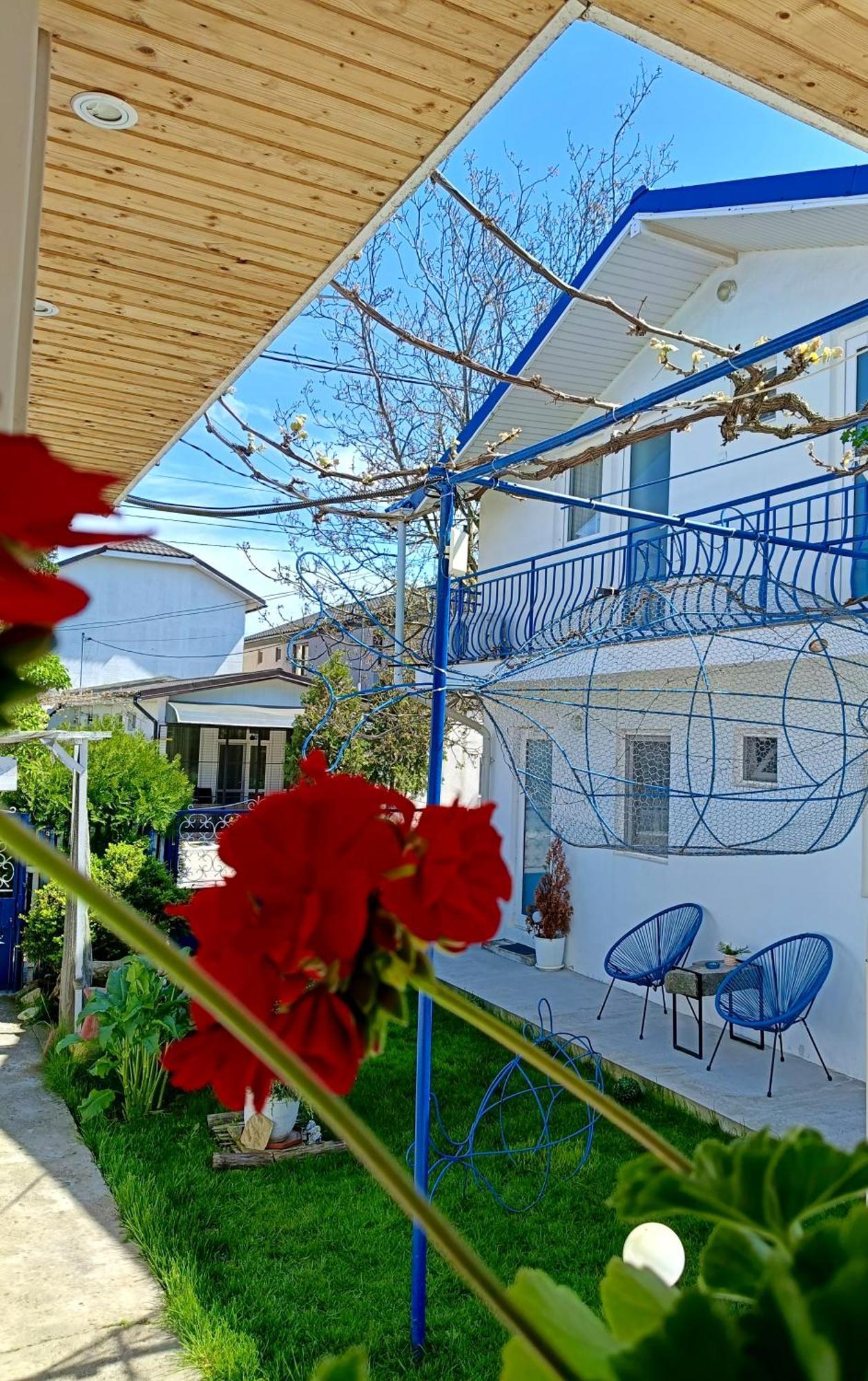 Casa Babica Guesthouse คอสติเนช ภายนอก รูปภาพ